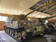 クビンカ戦車博物館で展示されていたフェルディナント。エレファントに改修される前の車両で、前面に機銃用の穴を持たない。
