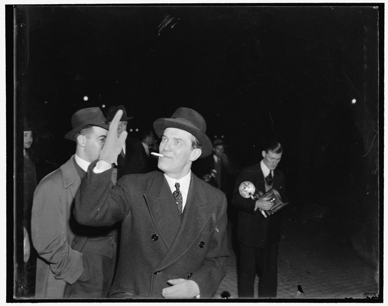 File:Finland Minister arrives for Soviet reception. Washington, D.C., Nov. 7. Finland's Minister Hjalmar J. Procope, was in a gay mood as he waved to photographers on his arrival at the Soviet LCCN2016876559.tif