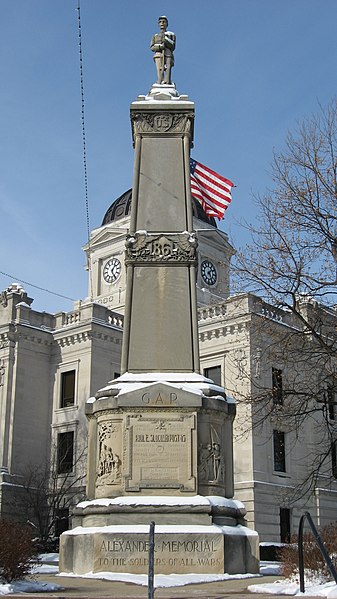 File:GAR Monument in Bloomington, Indiana, blue sky.jpg