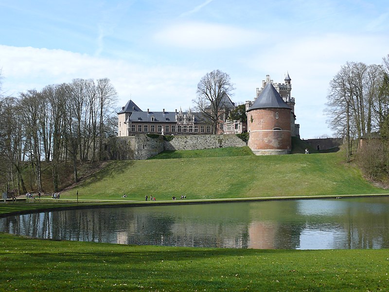 File:Gaasbeek castle 02.JPG