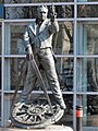 George Stephenson statue at Chesterfield train station.jpg