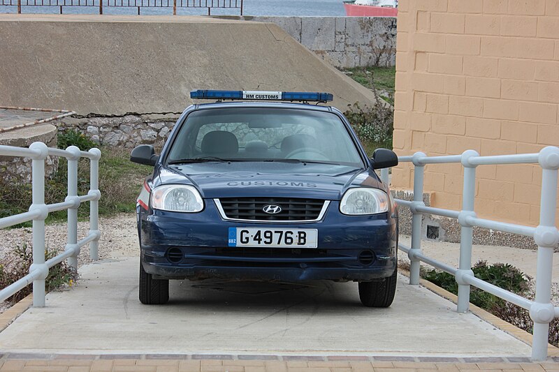 File:Gibraltar Customs Hyundai Accent (front 2).JPG