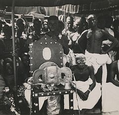 The Assante Golden Stool on its throne, the hwedom dwa (1935)