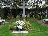 Могила Рахманинова на кладбище Кенсико близ Нью-Йорка