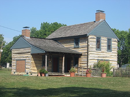 Groveport log house