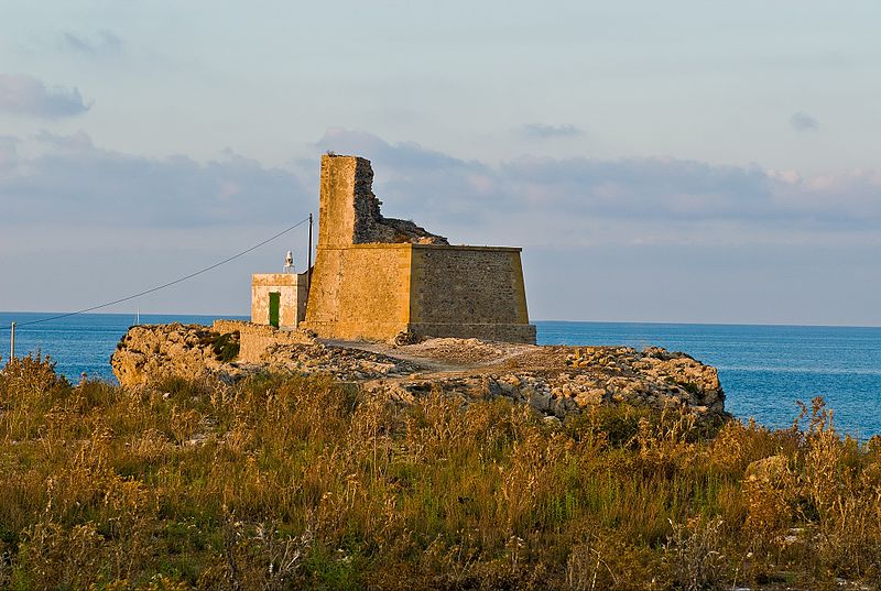 File:HSC8444 bis San Vito Lo Capo.jpg