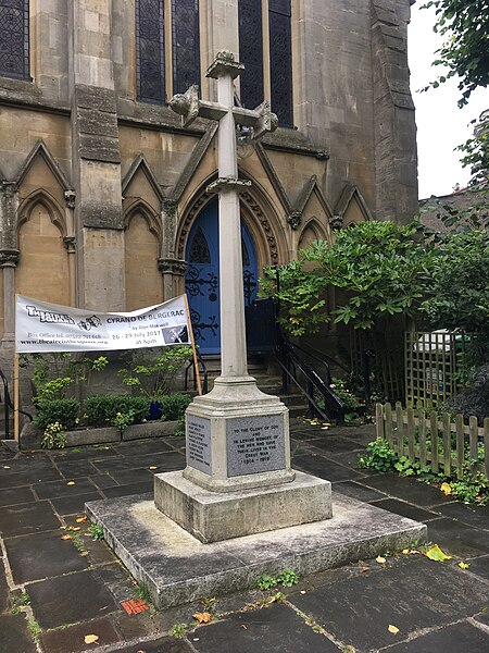 File:Highgate URC WW1 11075.jpg