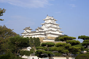 Himeji Castle repainted 3.jpg