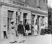 "Huddinge 14 kilometer från Stockholm", Huddinge station år 1900