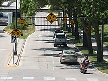 A tell-tale warning of a low clearance over a road IowaAvenueTelltale.jpg