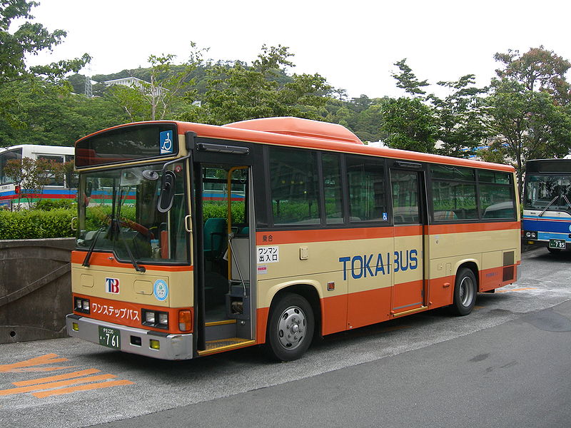 File:Izu-Tokai-Bus761.jpg