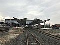 Tampak sisi timur Stasiun Cikarang yang telah selesai dimodernisasi pada bulan Mei 2021.