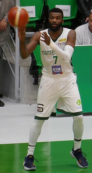 <span class="mw-page-title-main">Jamal Shuler</span> American basketball player