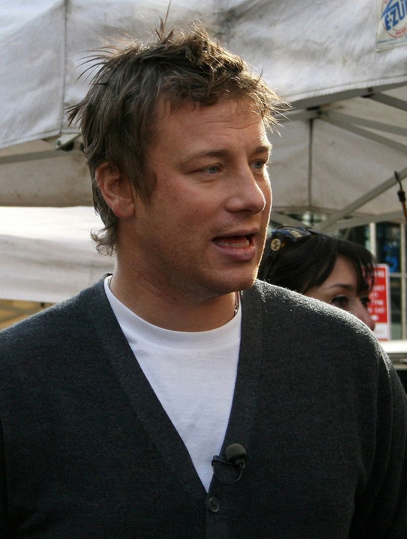 Império de Jamie Oliver entra em falência e ameaça mais de mil