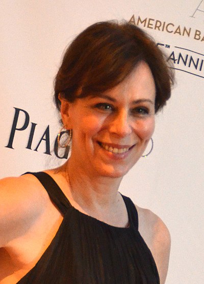 Jane Kaczmarek Net Worth, Biography, Age and more