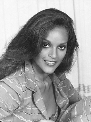 <span class="mw-page-title-main">Jayne Kennedy</span> American actress, model and television personality