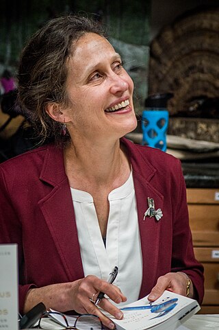 <span class="mw-page-title-main">Jennifer Ackerman</span> American nature writer