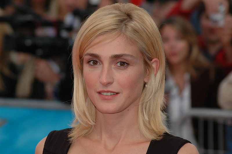 File:Julie Gayet at the 2007 Deauville American Film Festival-01.jpg