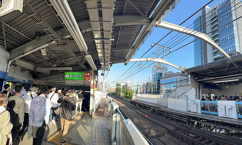 File:Kannai Station platforms -2023 May 2 various 17 12 19 871000.jpeg