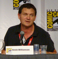Kevin Williamson 2010 (cropped).png