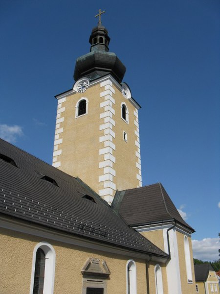 File:Kirche Gross Gerungs.JPG