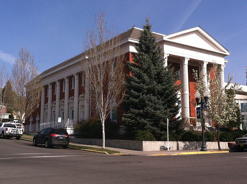 File:Klamath Falls courthouse annex.jpeg