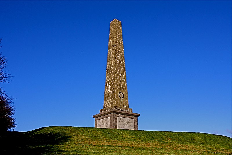 File:Knockagh Monument above Greenisland, Carrickfergus - panoramio.jpg