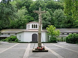 Kreuz Hauptfriedhof Koblenz.jpg