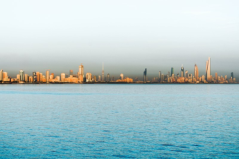 File:Kuwait City skyline (39710595225).jpg