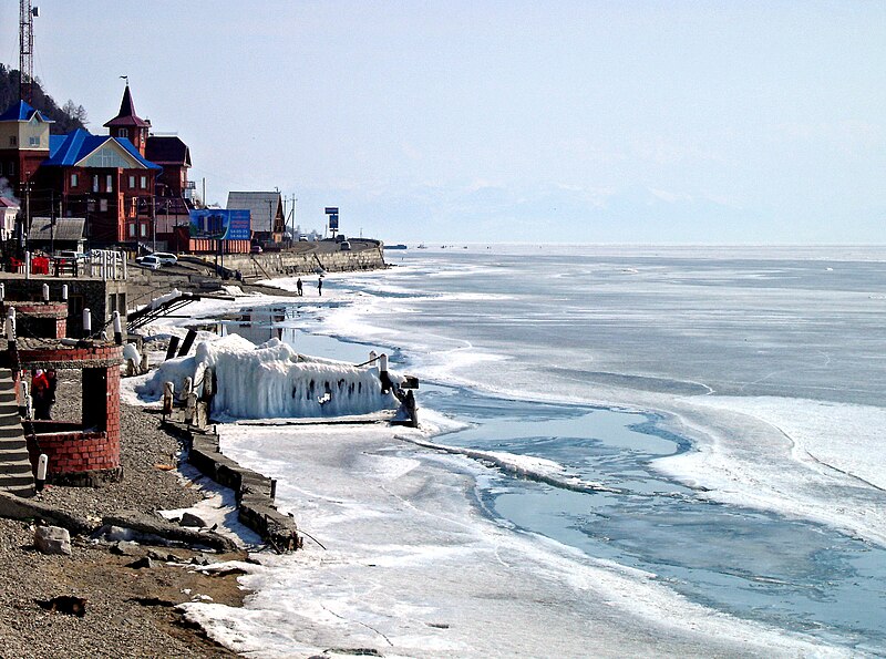 File:Lake Baikal-Listwjanka.jpg