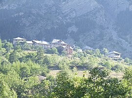 A view of a hamlet in Les Orres