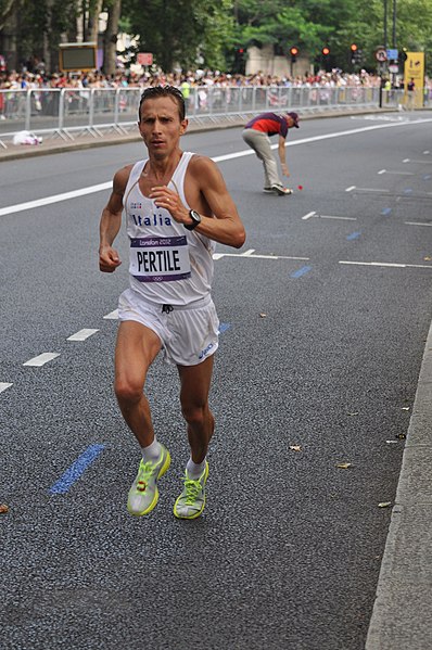 File:London 2012 The Mens Olympic Marathon (7773652796).jpg