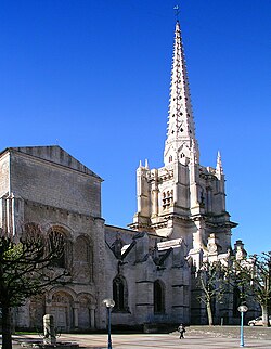 Luçon (Vendée), kathedraal Notre-Dame-de-l'Assomption 01.jpg