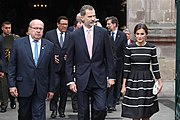 The Minister of Defense accompanied the King and Quee of spain in the panteón de los próceres (12 November 2018)