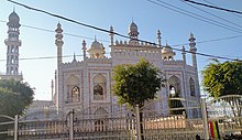 Masjid-e-Rasheed in the seminary. Masjid Rasheed.jpg