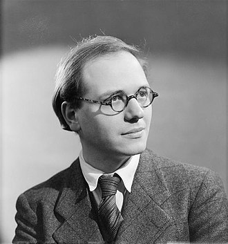 Messiaen (1937) Messiaen 1937 4.jpg
