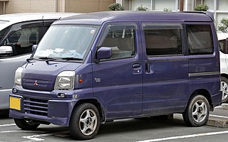 <span class="mw-page-title-main">Mitsubishi Town Box</span> Motor vehicle