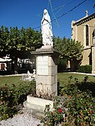 Statue de la Vierge Marie.