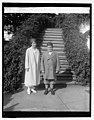 Mrs. Coolidge & Joe Nevin, Wash., typical boy, 10-31-25 LCCN2016841239.jpg
