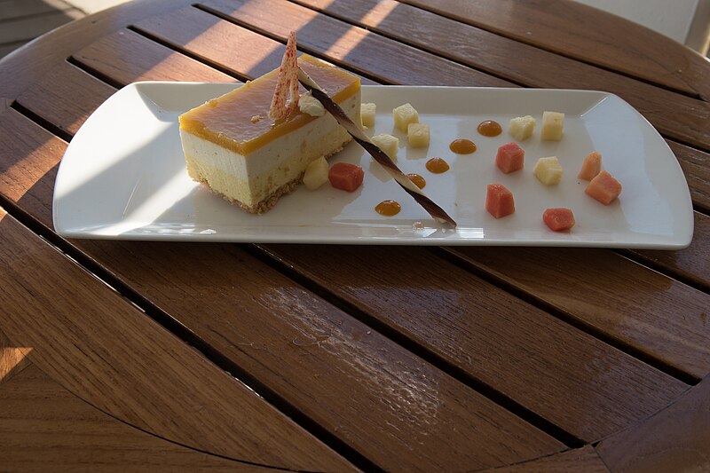 File:New York cheescake Banyan Tree Seychelles Hotel (25748141928).jpg