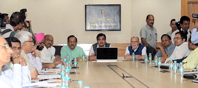 File:Nitin Gadkari chairing a meeting on Projects on Decongestion of Delhi & Issues relating to Yamuna, in New Delhi.jpg