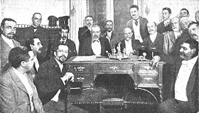 Francisco Romero Robledo (seated on the right of the table) and his group of political friends. Nuevo Circulo Romerista- El senor Romero Robledo, el general Borrero y varios amigos la noche de la inauguracion.jpg