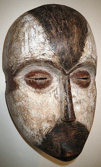 Okuyi mask from Gabon Okuyi 5.JPG