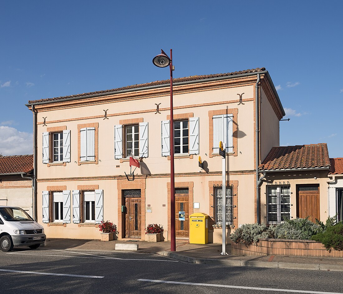 File:Orgueil Mairie.jpg