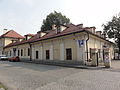 image=https://commons.wikimedia.org/wiki/File:POL_Bielsko-Bia%C5%82a_11_Listopada_100_%28dw%C3%B3r_Kentzera%29_oficyna_d._stajnia.JPG