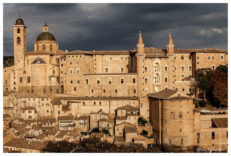 File:Palazzo Ducale di Urbino panoramica.jpg