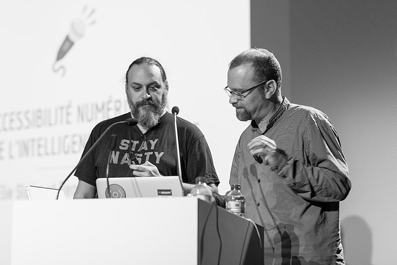 File:Paris Web 2017 - conférences (37430851110).jpg