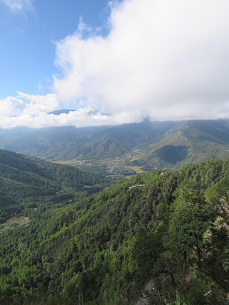 File:Paro Taktsang, Taktsang Palphug Monastery, Tiger's Nest -views from the trekking path- during LGFC - Bhutan 2019 (45).jpg