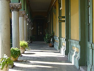 Hospital cloister Pasillo Hospital del Salvador.jpg