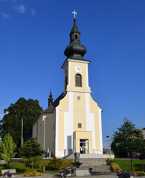 File:Pfarrkirche Kollerschlag (renoviert).jpg